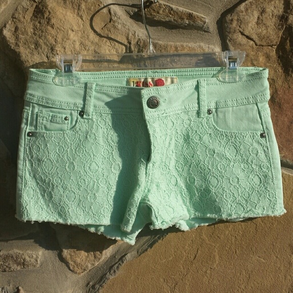 Boho Teal Lace Shorts size 5 - Picture 1 of 4